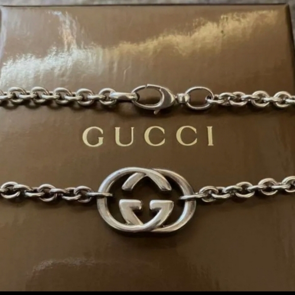 Gucciluxury necklace ✨️ Sterling Silver!! Pristine Condition